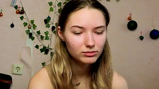  kikiclark   online show from 02/13/26, 11:50