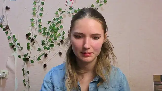  kikiclark   online show from 03/06/26, 08:49