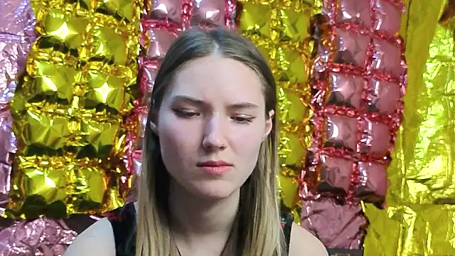  kikiclark   online show from 03/15/26, 08:26