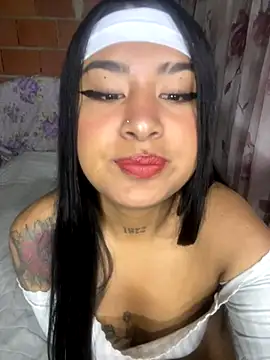 Snapshot of Caty__hot chatting on 10/11/25, 06:45 Caty hot online show from 10/11/25, 06:45