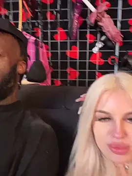 Steffi Snowbunny online show from 04/09/26, 09:09