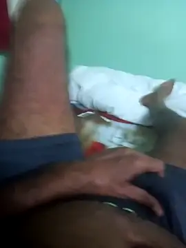 Snapshot of deshi8inch53 chatting on 10/12/25, 07:13 deshi8inch53 online show from 10/12/25, 07:13