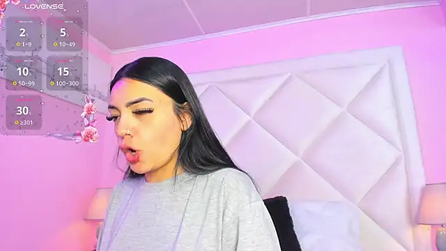 Miaa Smithh   online show from 02/19/26, 11:06