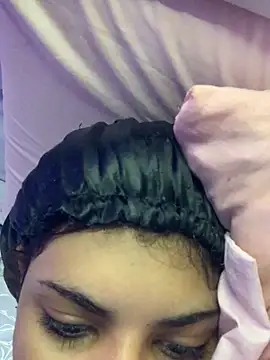 luluzinhax online show from 10/22/25, 01:11