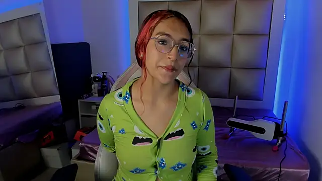 Valkiria js online show from 11/19/25, 12:16