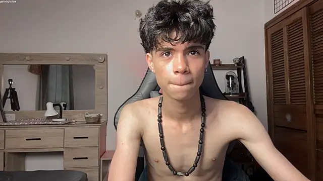 OopsAgain  online show from 06/03/26, 08:25