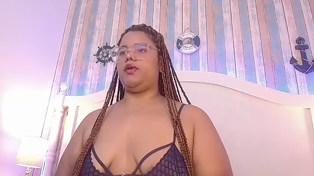 NicolBonnie online show from 10/16/25, 07:37
