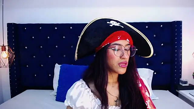 Snapshot of miss_aris chatting on 10/20/25, 04:13 miss aris online show from 10/20/25, 04:13