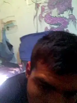 Snapshot of Calivazil chatting on 11/19/25, 11:27 Calivazil online show from 11/19/25, 11:27