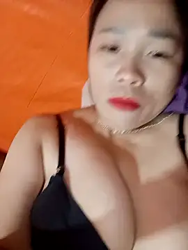 Snapshot of sumy-00 chatting on 10/07/25, 02:14 sumy-00 online show from 10/07/25, 02:14