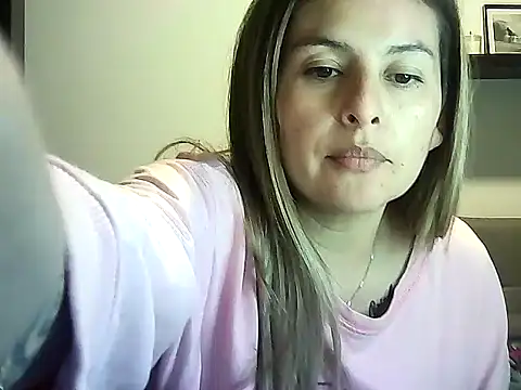 Valery  Rouse  online show from 04/20/26, 10:44