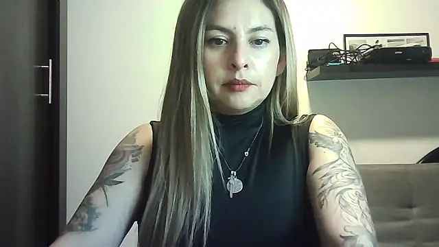 Snapshot of Valery__Rouse_ chatting on 05/03/26, 05:13 Valery Rouse online show from 05/03/26, 05:13