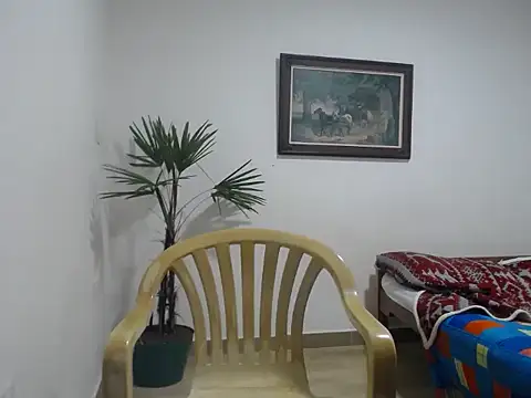 Snapshot of Young_handsome chatting on 09/16/25, 03:46 Young handsome online show from 09/16/25, 03:46