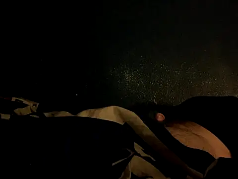 Snapshot of GeilerHSVFAN1989 chatting on 10/21/25, 04:35 GeilerHSVFAN1989 online show from 10/21/25, 04:35