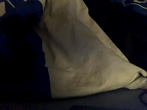 Snapshot of GeilerHSVFAN1989 chatting on 10/22/25, 05:41 GeilerHSVFAN1989 online show from 10/22/25, 05:41