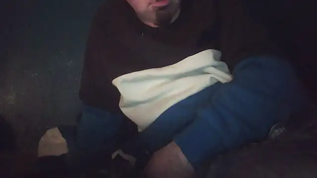 Snapshot of GeilerHSVFAN1989 chatting on 10/29/25, 07:04 GeilerHSVFAN1989 online show from 10/29/25, 07:04