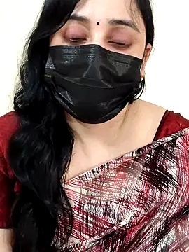 Snapshot of Monica_cams chatting on 10/29/25, 05:36 Monica cams online show from 10/29/25, 05:36