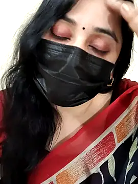 Snapshot of Monica_cams chatting on 10/30/25, 09:11 Monica cams online show from 10/30/25, 09:11