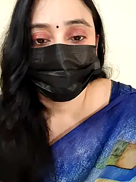 Snapshot of Monica_cams chatting on 11/15/25, 04:21 Monica cams online show from 11/15/25, 04:21