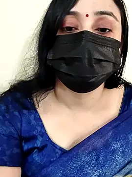 Snapshot of Monica_cams chatting on 12/16/25, 06:29 Monica cams online show from 12/16/25, 06:29