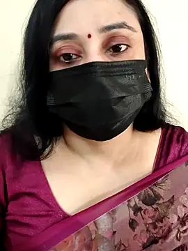 Snapshot of Monica_cams chatting on 12/18/25, 04:18 Monica cams online show from 12/18/25, 04:18