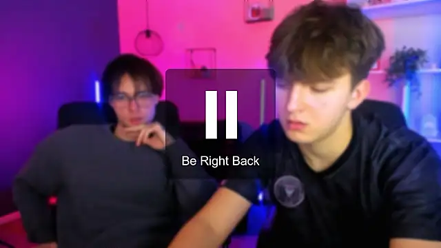 travis wolf  online show from 02/02/26, 09:41