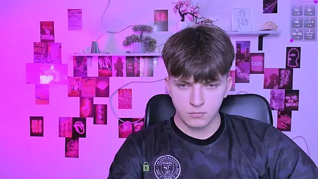 travis wolf  online show from 04/11/26, 09:13