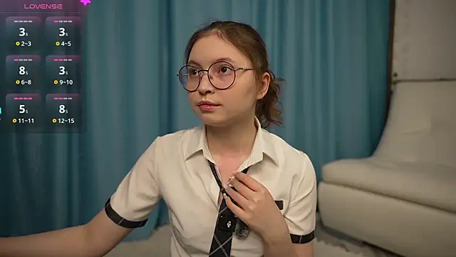 Ruminelle online show from 10/10/25, 01:21