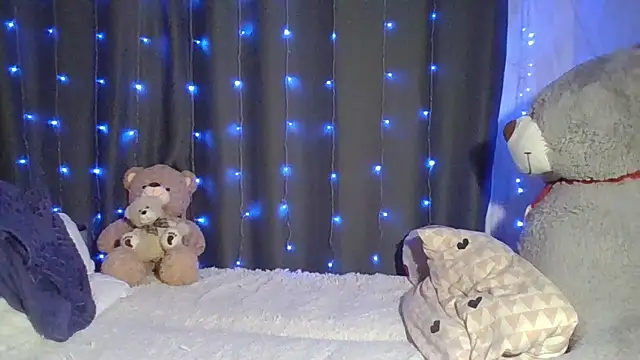 Nancy Luna online show from 09/27/25, 10:04
