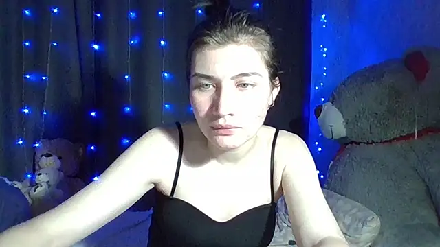 Nancy Luna online show from 09/30/25, 04:23