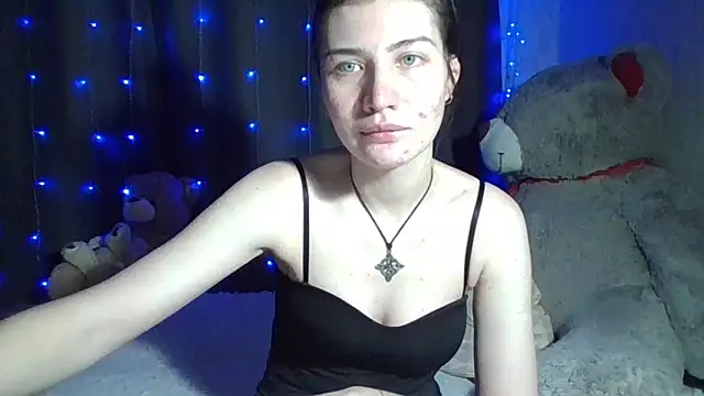 Nancy Luna online show from 10/18/25, 06:19