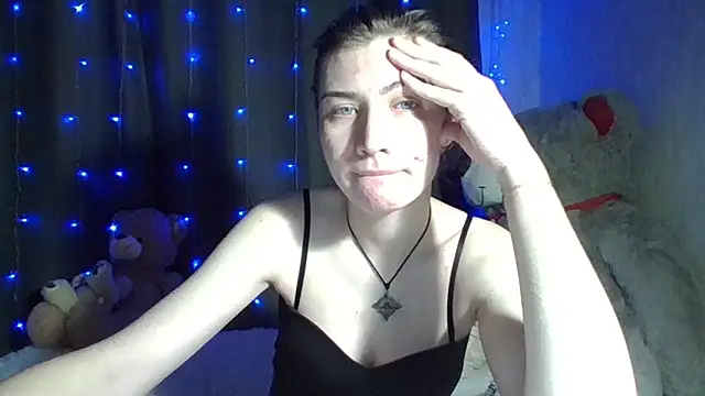 Nancy Luna online show from 10/19/25, 08:31
