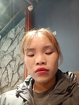 Snapshot of Handoo23 chatting on 09/24/25, 10:51 Handoo23 online show from 09/24/25, 10:51