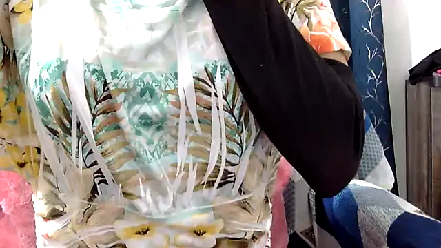 Riva arora01 online show from 02/17/26, 10:34