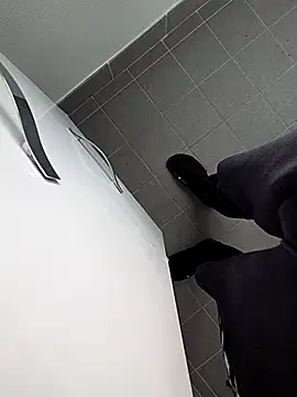 Snapshot of NuclearValue40 chatting on 03/21/26, 04:21 NuclearValue40 online show from 03/21/26, 04:21