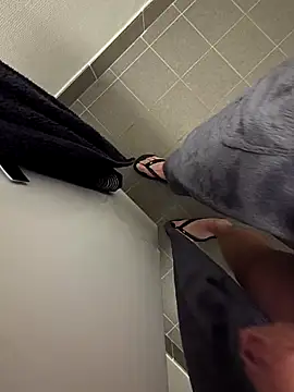 Snapshot of NuclearValue40 chatting on 03/26/26, 02:06 NuclearValue40 online show from 03/26/26, 02:06