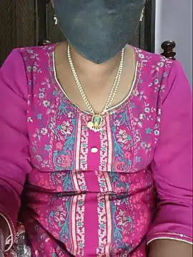 Snapshot of SindhuHappy chatting on 07/23/26, 03:10 SindhuHappy online show from 07/23/26, 03:10