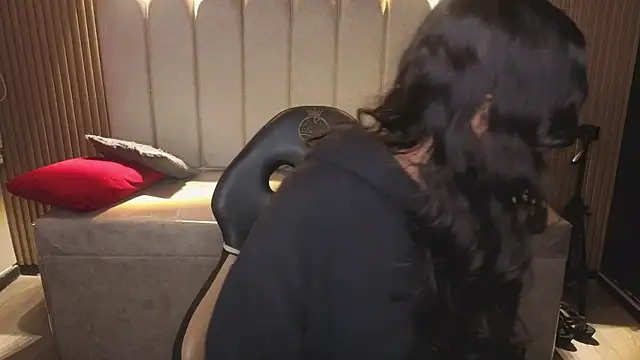  Mia Evans 1 online show from 01/12/26, 01:16