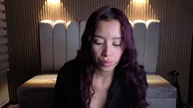  Mia Evans 1 online show from 07/09/26, 07:40