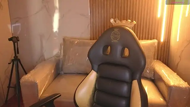  Charlotte Collins  online show from 12/02/25, 02:56