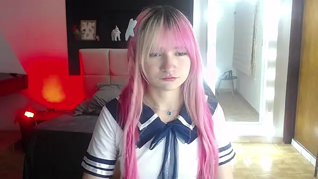  Charlotte Collins  online show from 07/08/26, 04:55