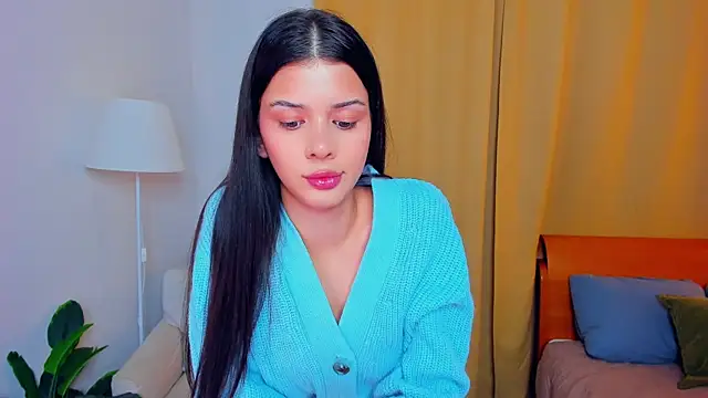 Snapshot of JoCauterucci chatting on 10/19/25, 06:25 JoCauterucci online show from 10/19/25, 06:25
