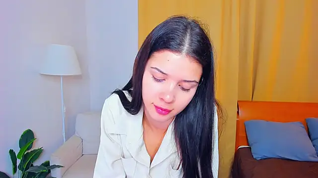 Snapshot of JoCauterucci chatting on 10/25/25, 06:43 JoCauterucci online show from 10/25/25, 06:43