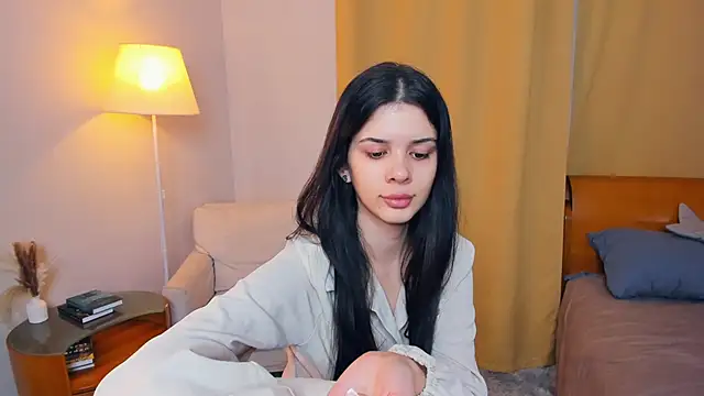 Snapshot of JoCauterucci chatting on 12/05/25, 06:44 JoCauterucci online show from 12/05/25, 06:44