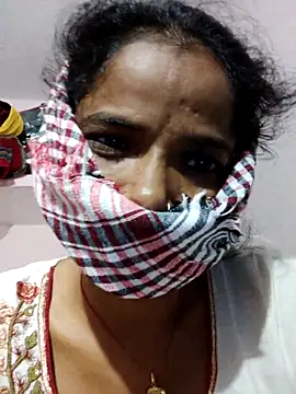 poojasexygirl2007 online show from 09/30/25, 06:18