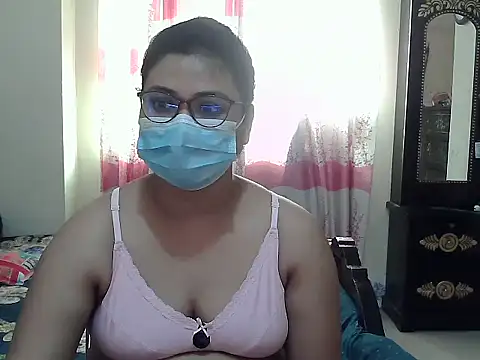 Snapshot of Elena_cruz5 chatting on 09/19/25, 03:41 Elena cruz5 online show from 09/19/25, 03:41