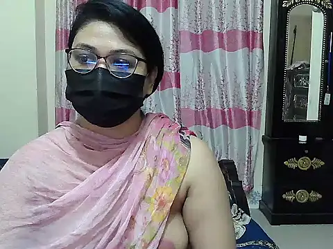 Snapshot of Elena_cruz5 chatting on 09/23/25, 06:11 Elena cruz5 online show from 09/23/25, 06:11