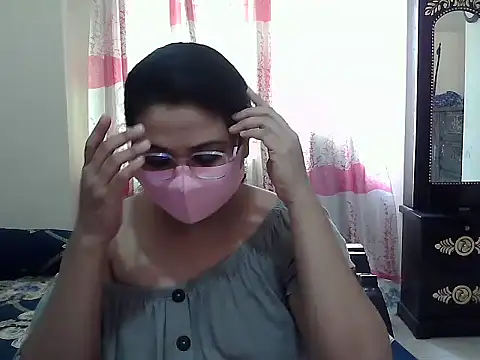 Snapshot of Elena_cruz5 chatting on 09/26/25, 08:07 Elena cruz5 online show from 09/26/25, 08:07