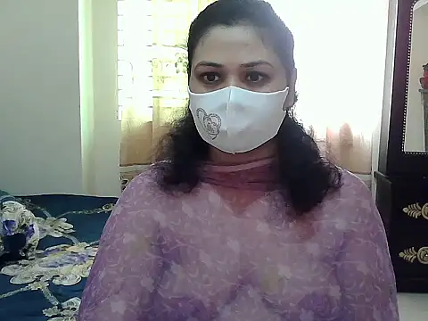 Snapshot of Elena_cruz5 chatting on 10/12/25, 09:52 Elena cruz5 online show from 10/12/25, 09:52