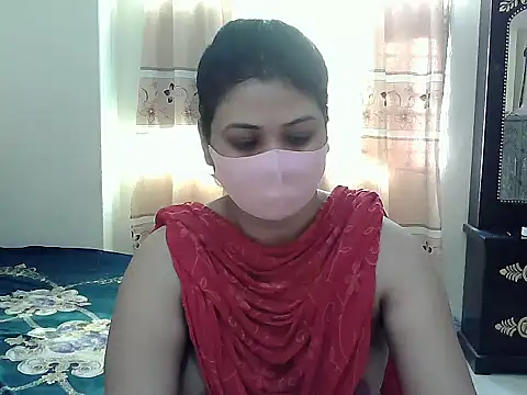 Snapshot of Elena_cruz5 chatting on 10/16/25, 02:01 Elena cruz5 online show from 10/16/25, 02:01